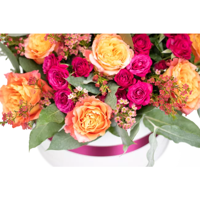 Box oranžových růží